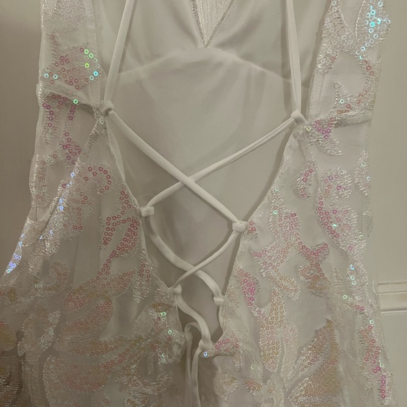 Lucy in the sky white sparkle mini dress - Picture 5 of 6